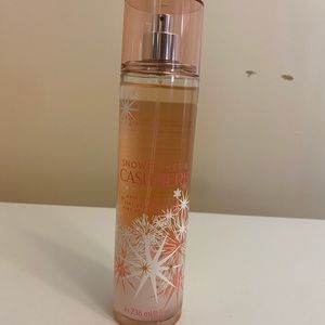 B&BW Snowflakes And Cashmere Body Spray